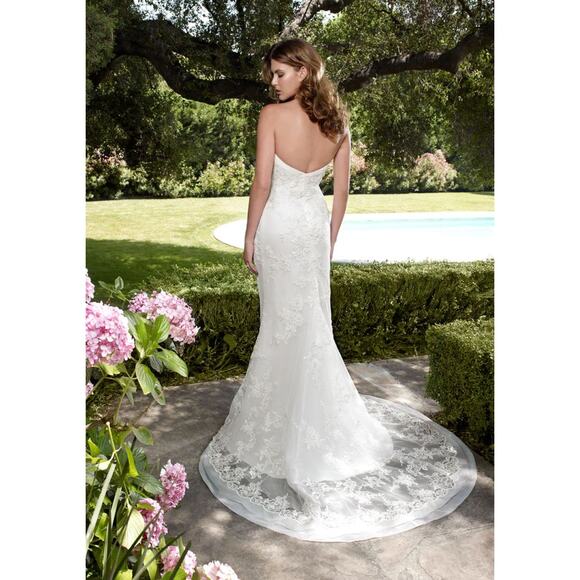 Casablanca Bridal Wedding dress size 6 - Picture 3 of 9